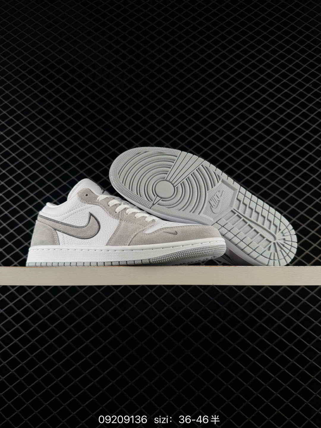 Nike AIR JORDAN 1LOW G AJ1